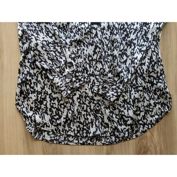 Vince Camuto Long Sleeve Silky Blouse Black & White Womens Small - Picture 6 of 11